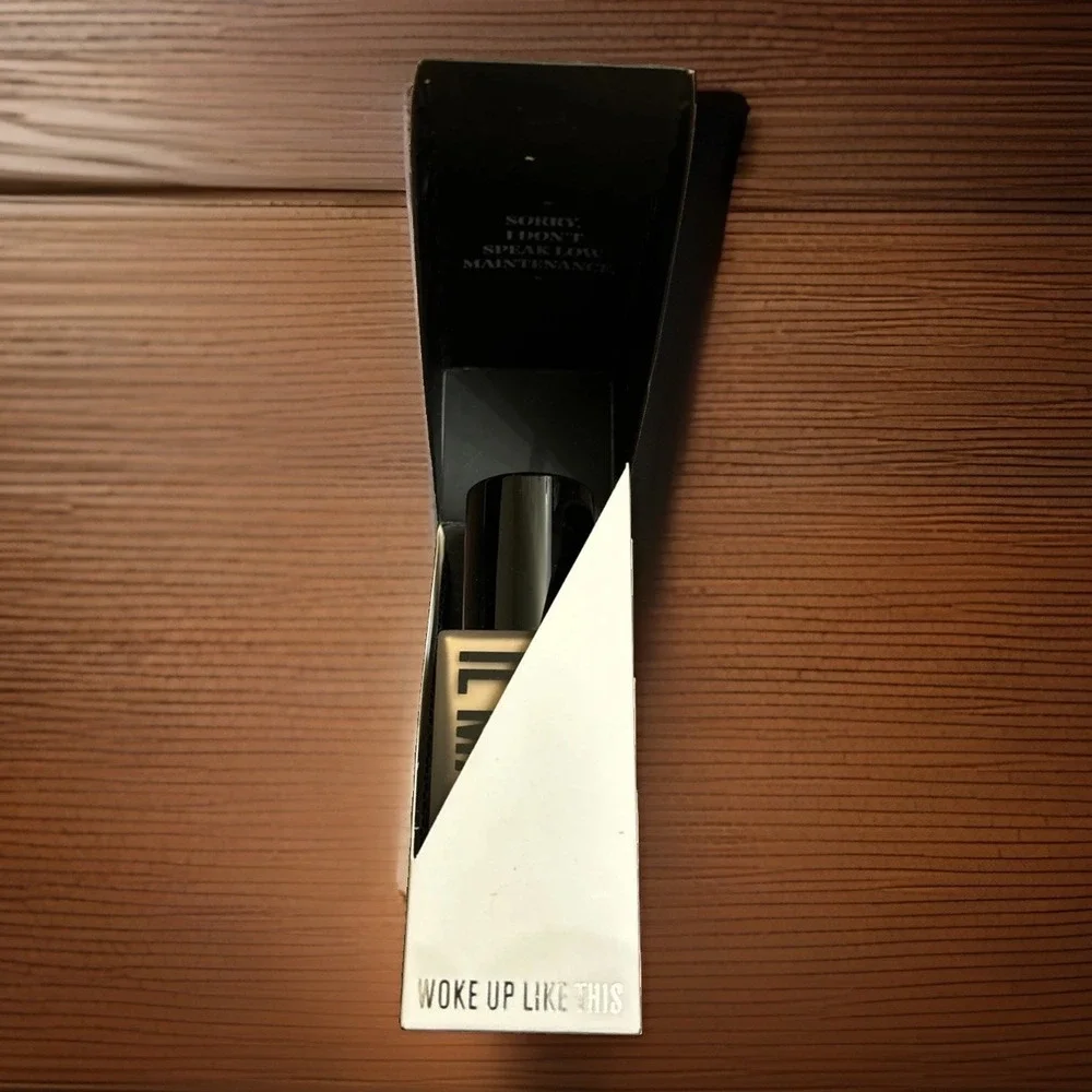 Il Makiage Flawless Base Foundation 1 fl oz 035 New In Box 